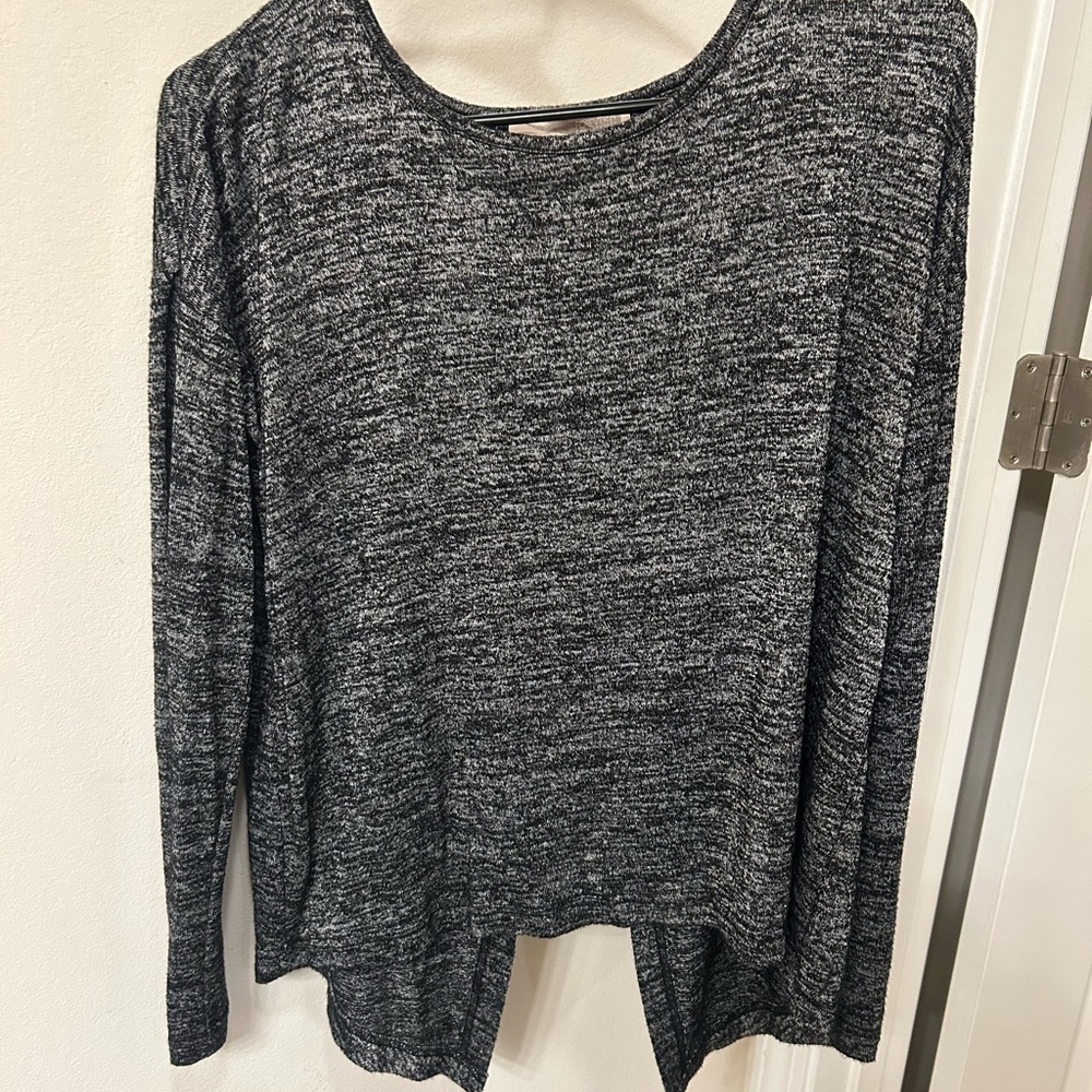 Forever 21 Heathered Knit Long Sleeve Top – Split Hem – Size M